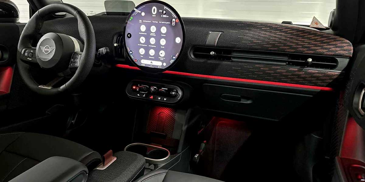 MINI Cooper JCW E interior