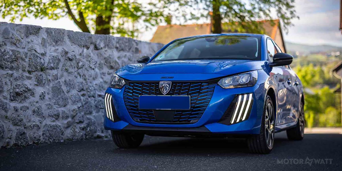 peugeot-e-208-2025.1_l Peugeot e-208 2025 Video Overview