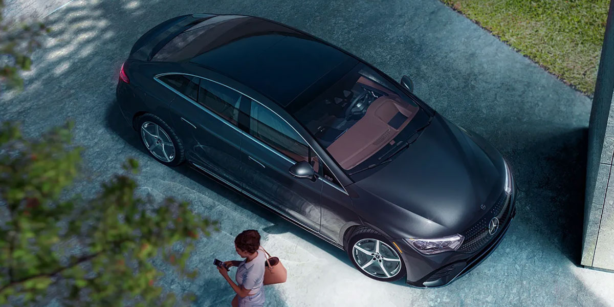 2026 Mercedes-Benz EQE Sedan Video Overview