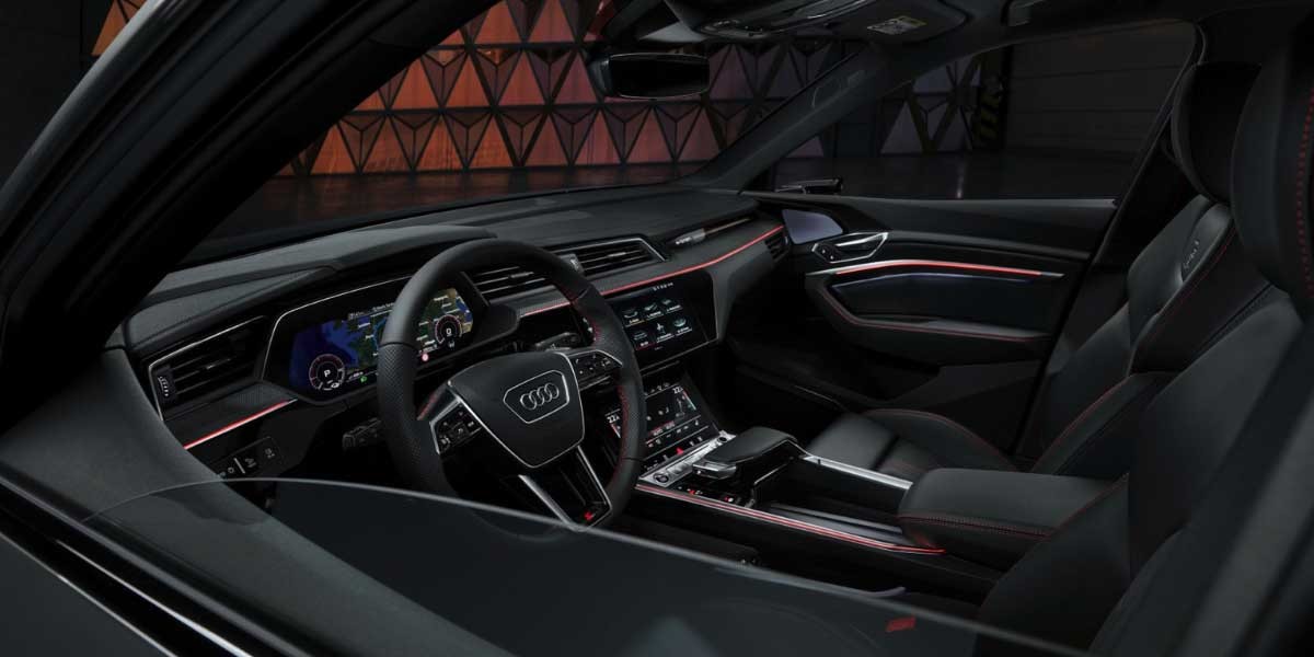 Audi SQ8 e tron interior