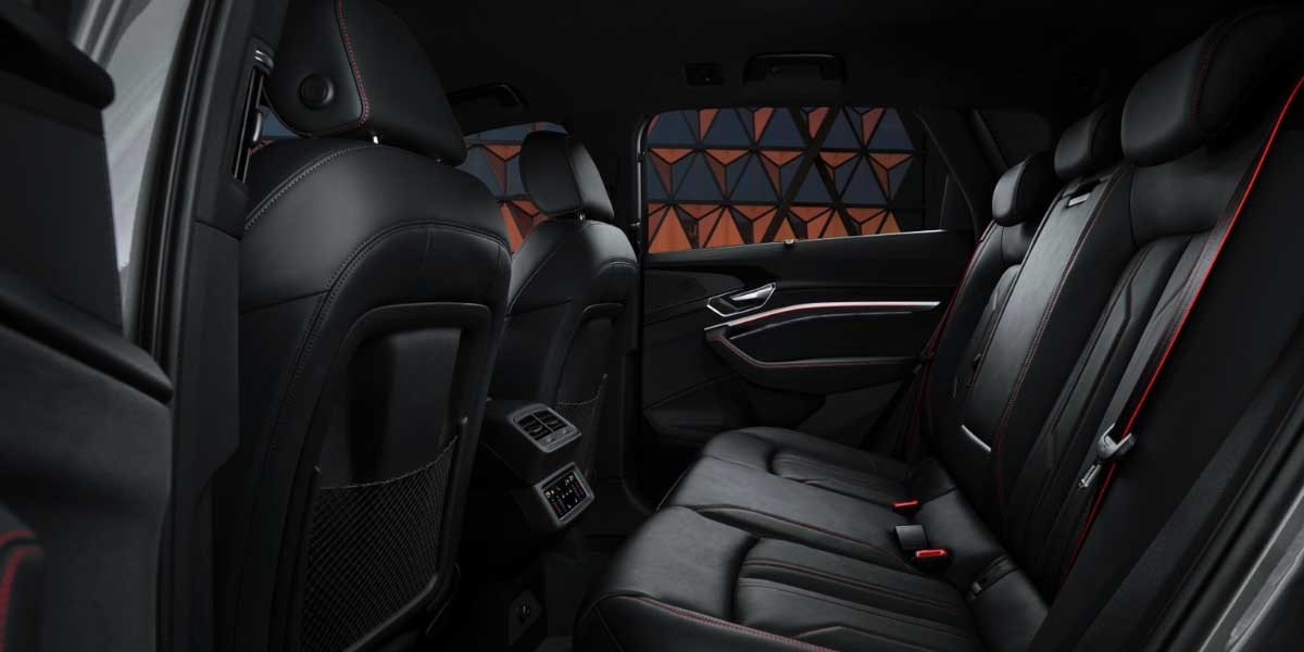 Audi SQ8 e tron interior 1