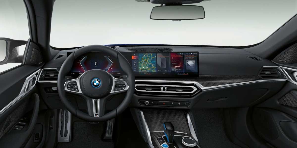 BMW i4 eDrive35 interior