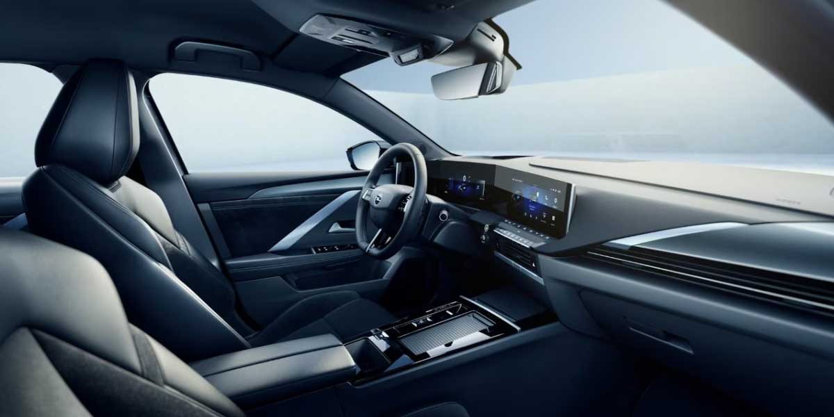 Opel Astra Sports Tourer interior